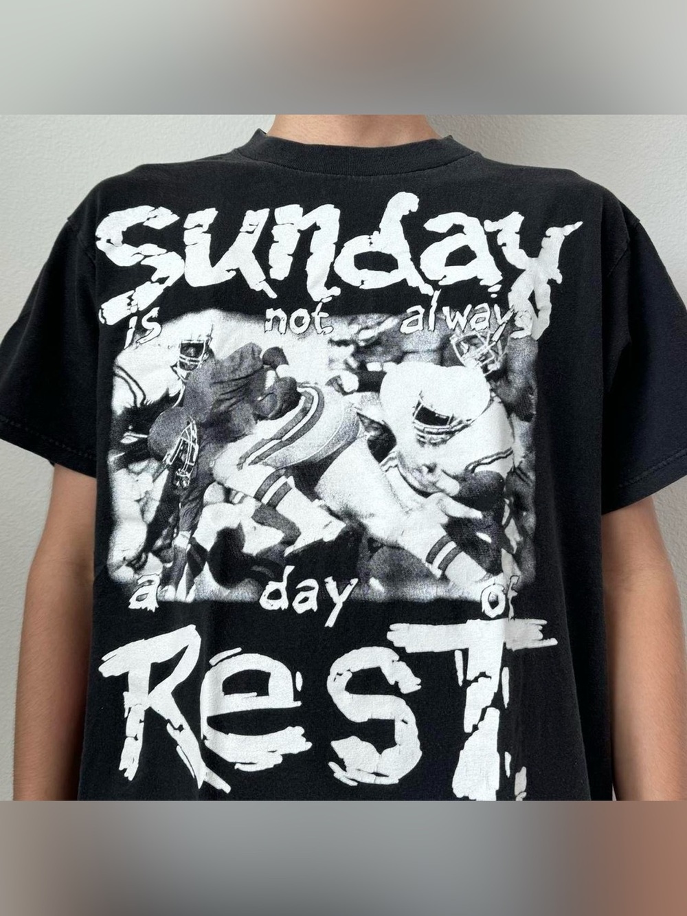 Vintage 1990s Sunday Rest Day Football Graphics Black Tee Shirt